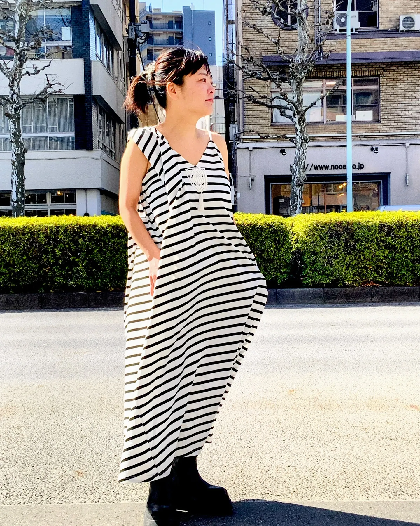 春夏に活躍アシンメトリーボーダーワンピース