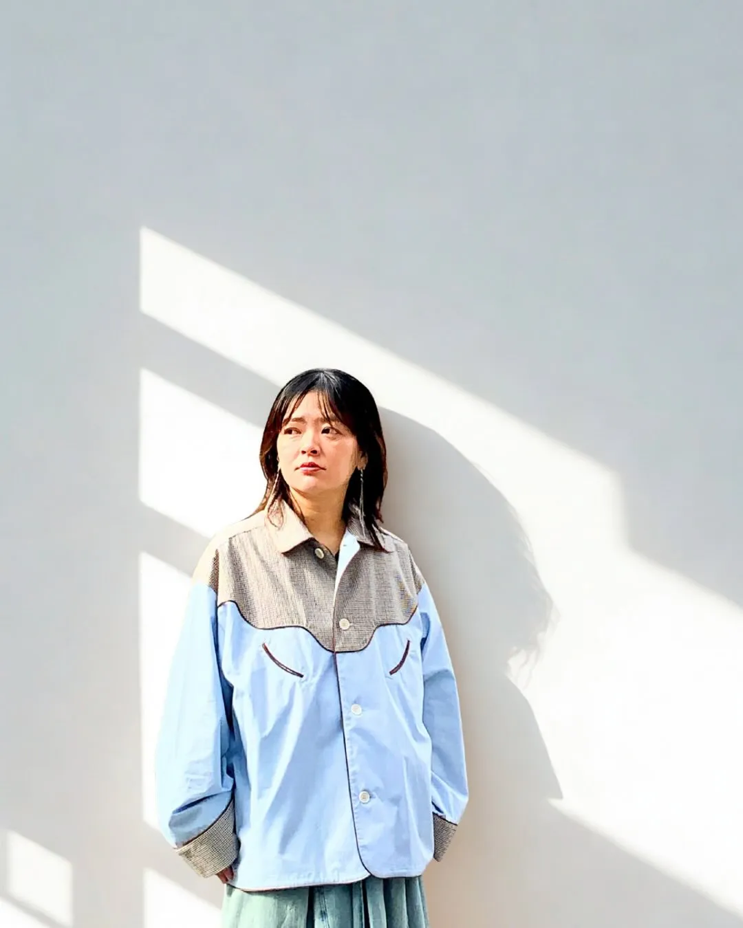 シャツとブルゾンの間のシャツ