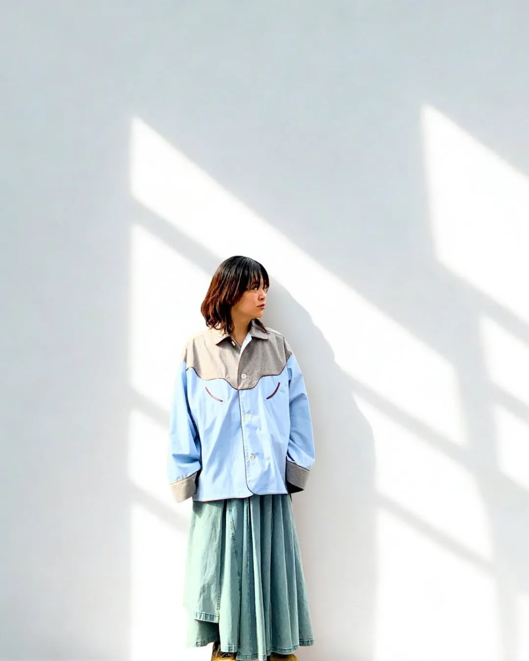 シャツとブルゾンの間のシャツ