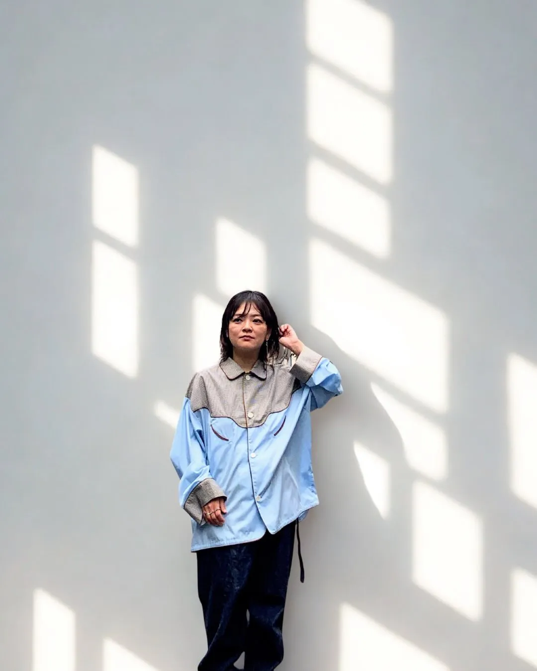 シャツとブルゾンの間のシャツ