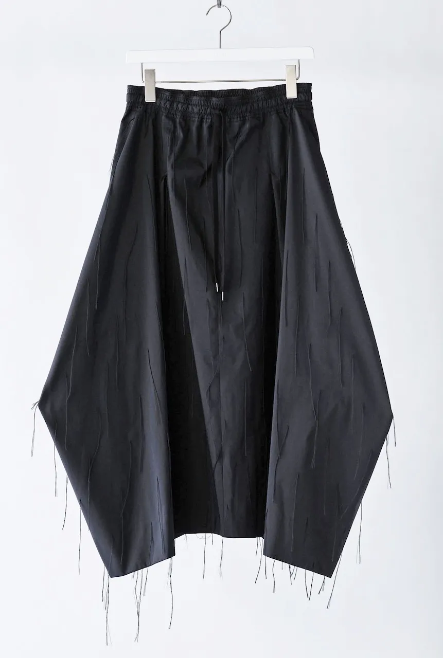 ウィスパーフロー・カットジャガード テーパードスカート ブラック