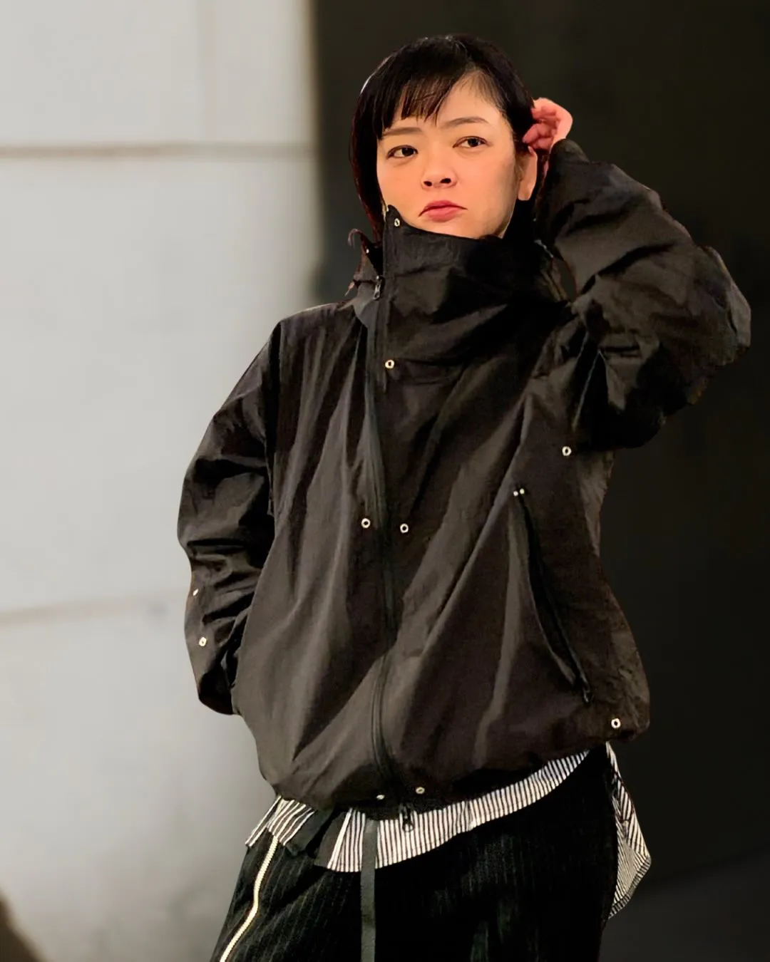 モードにカッコよく、でもスポーティも混ぜた着方で春を楽しみた...