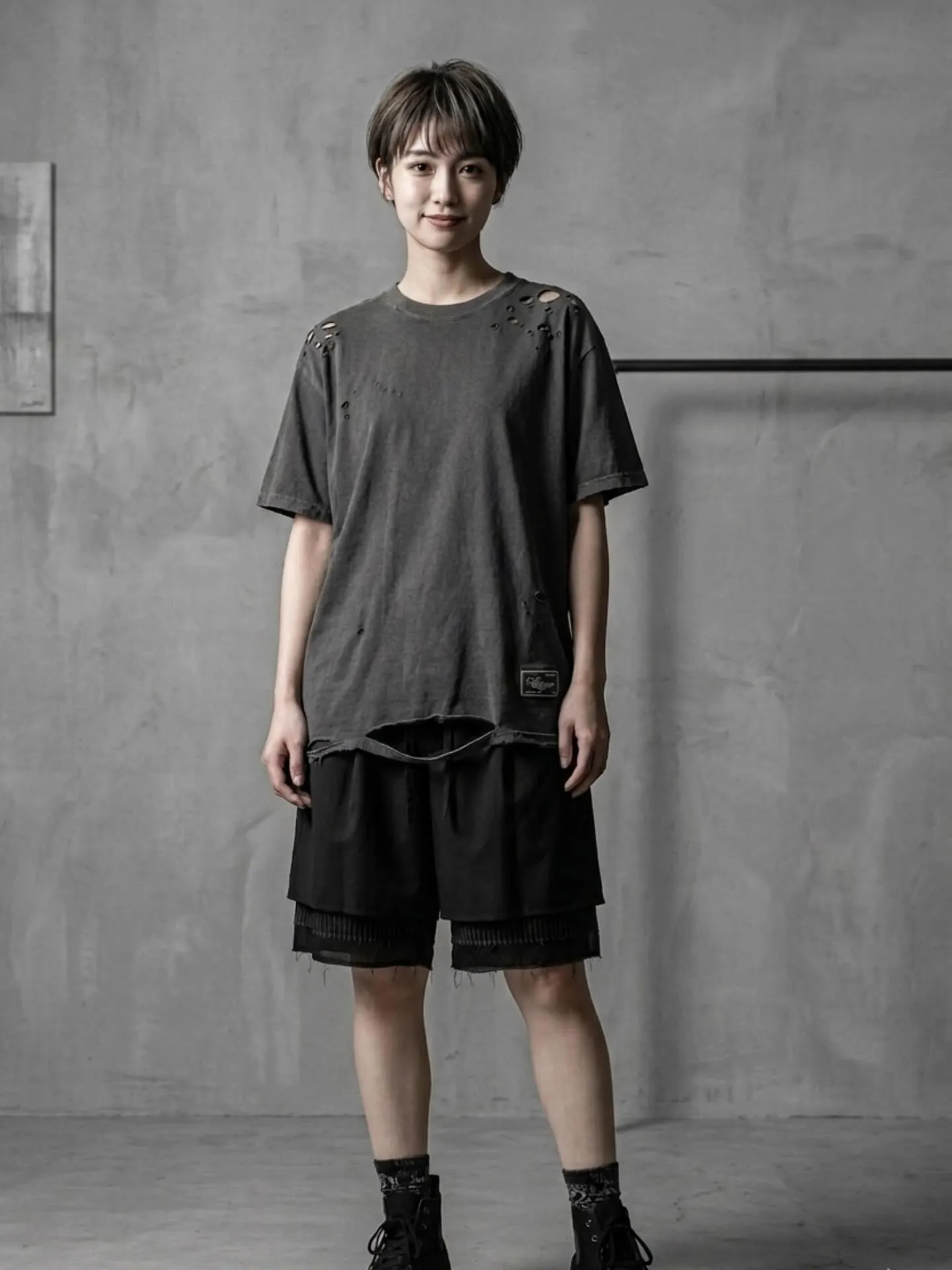 クラッシュTシャツ&ショートパンツ