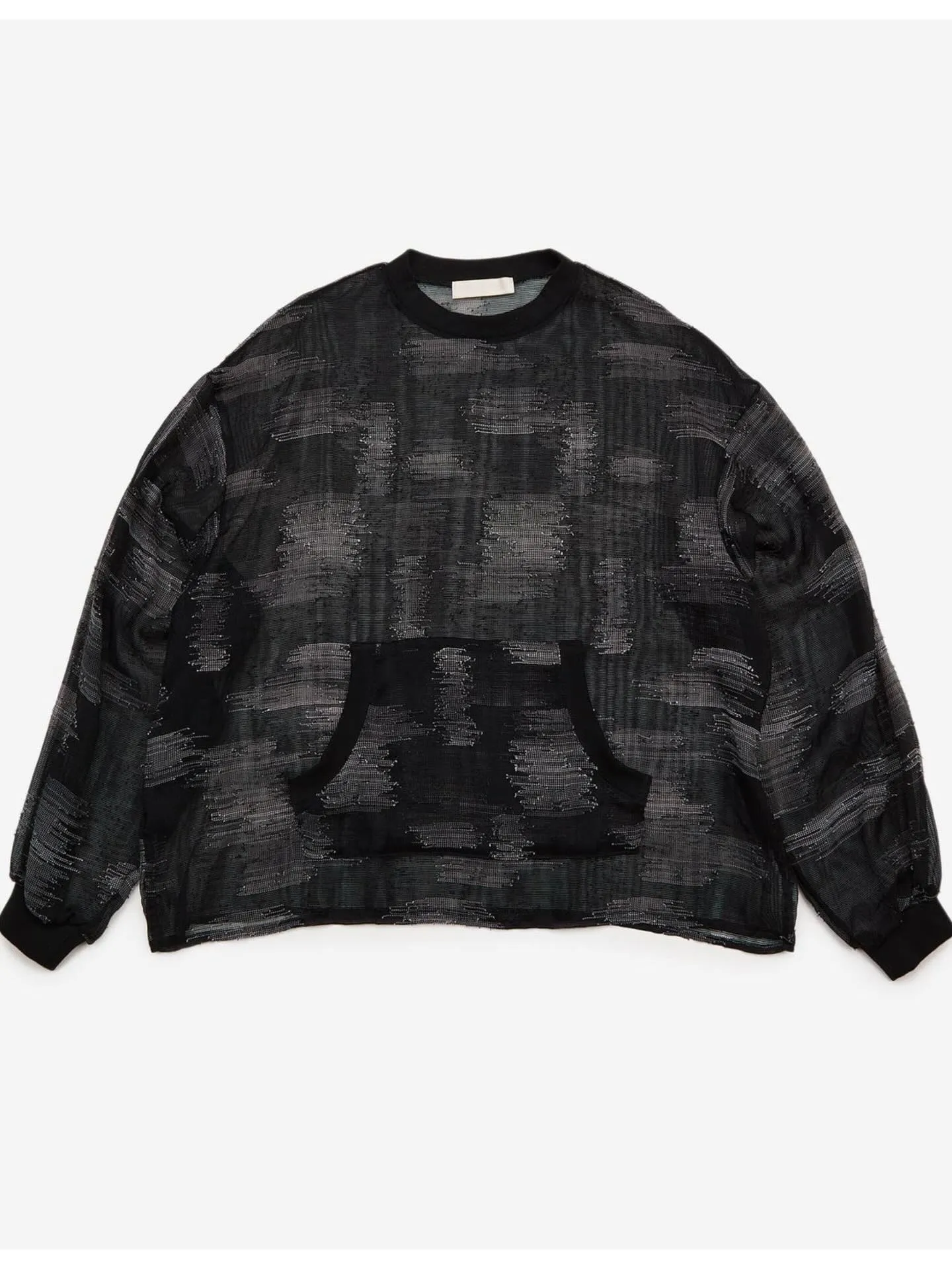 女性、男性関係なく着用出来るこのトップスとパンツ