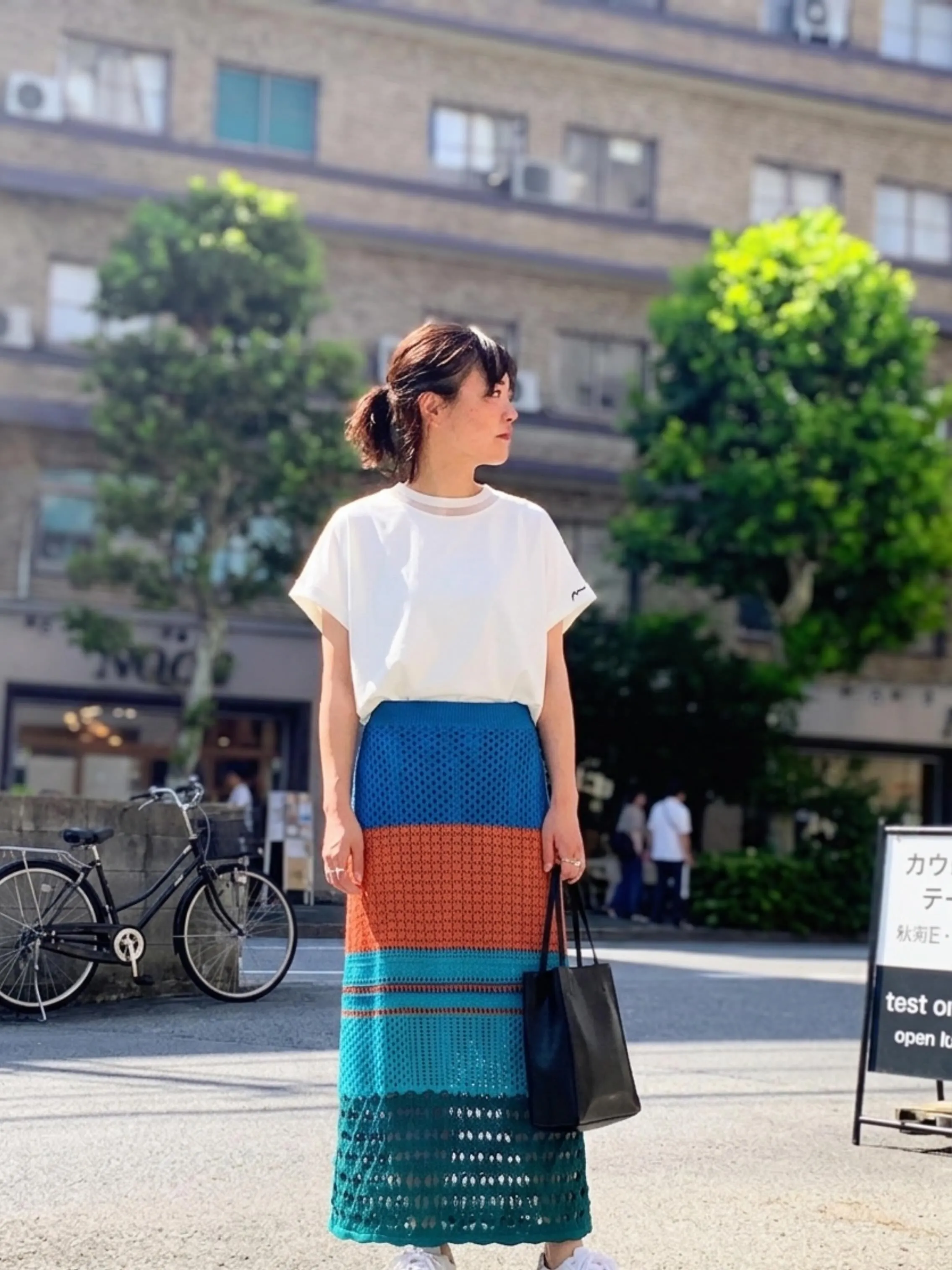 春から夏に移行しているらしさ満開のスタイリング