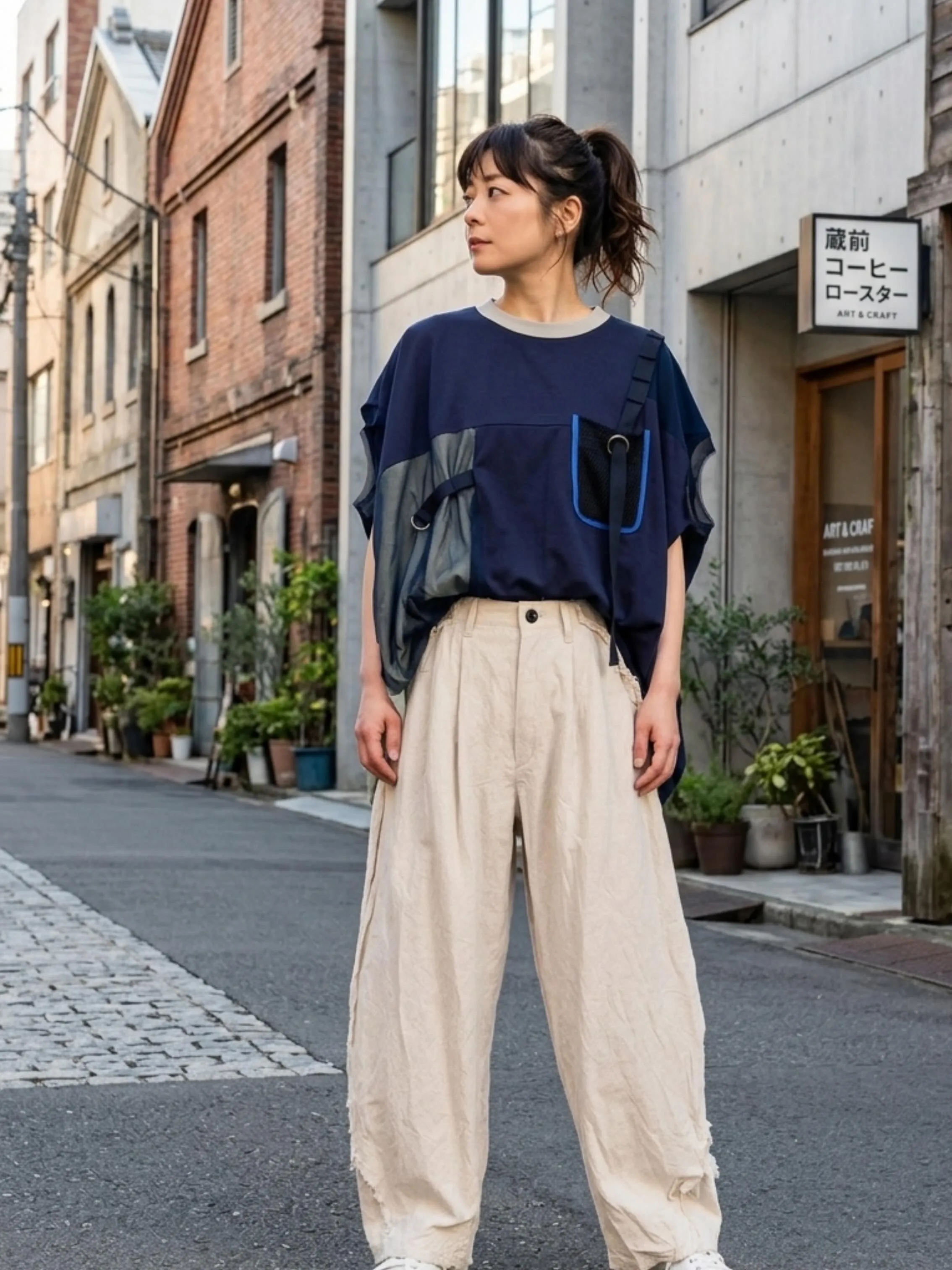 少しオーバーサイズのtシャツカットソー