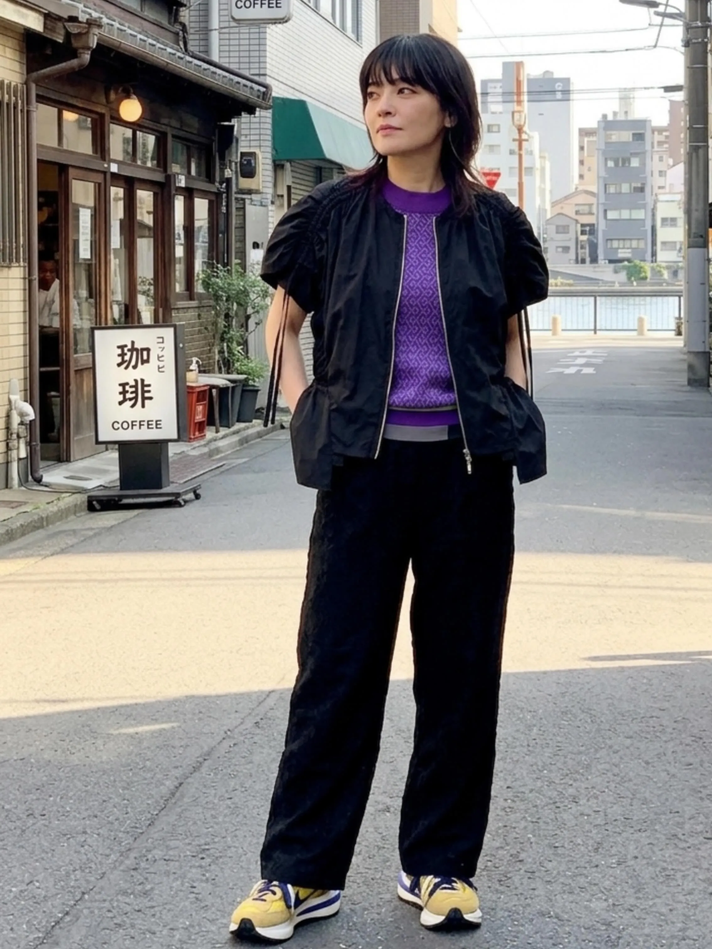 とっても軽やかで薄手のナイロンで出来た