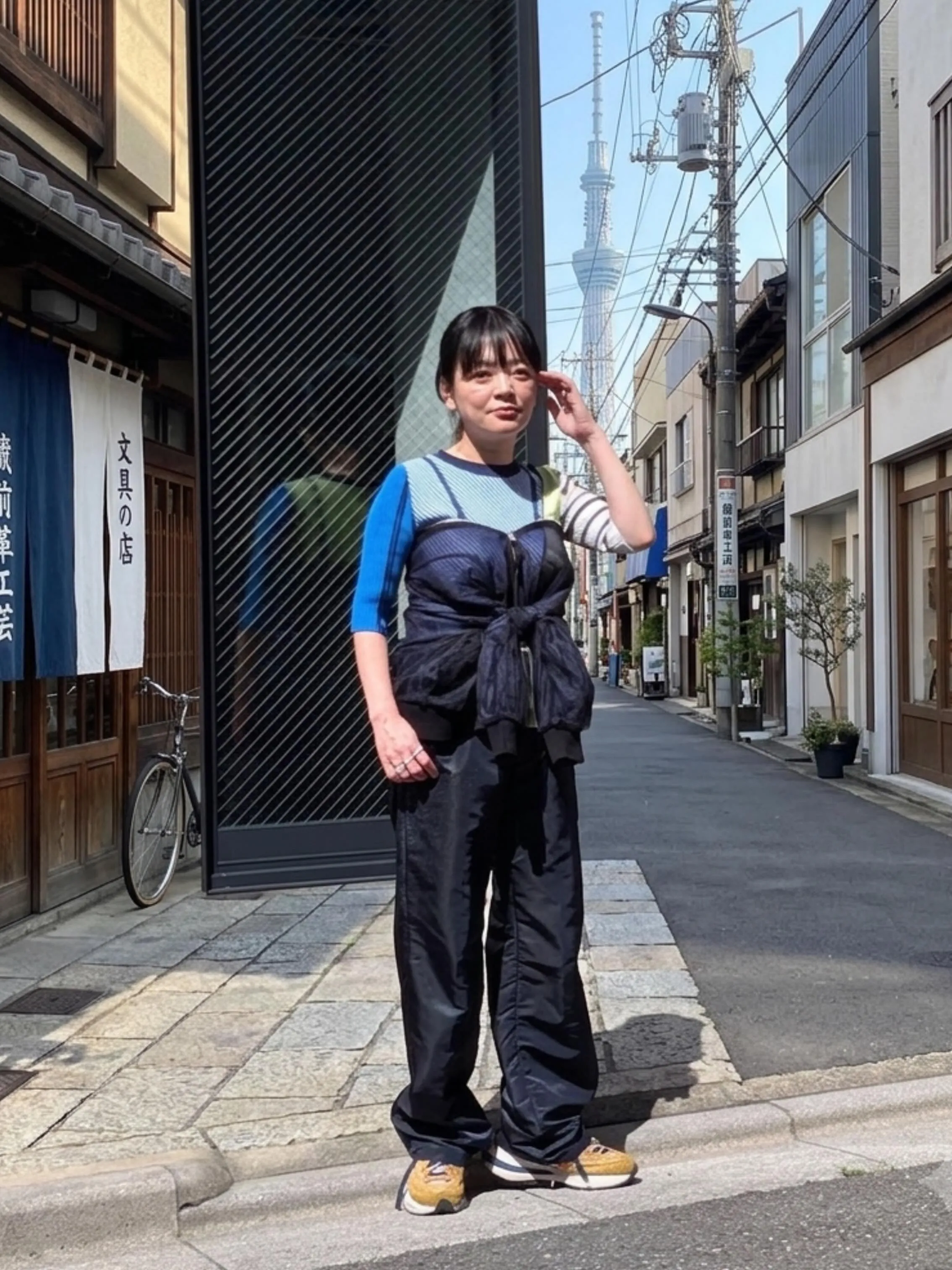 今時期、これからの時期ちょっと羽織るのにとても便利なブルゾン...